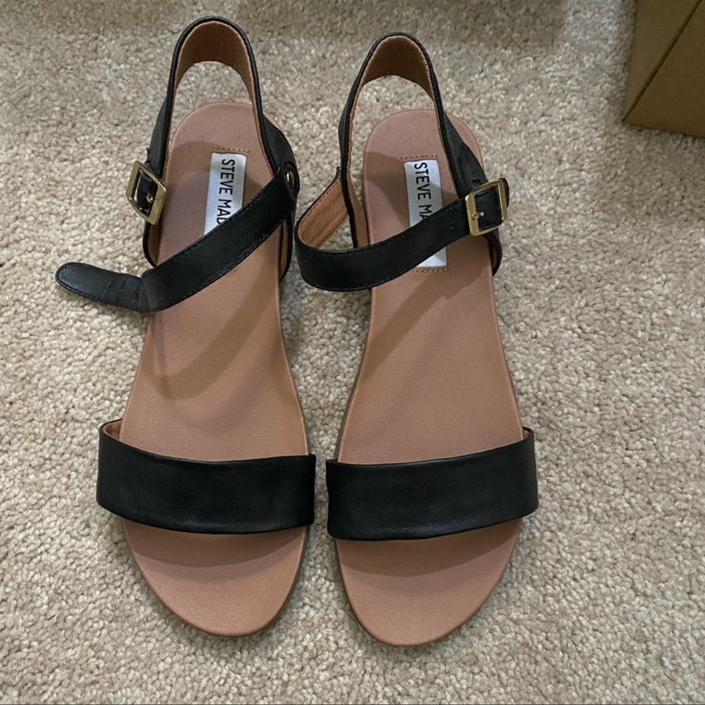 Steve Madden sandals 7.5